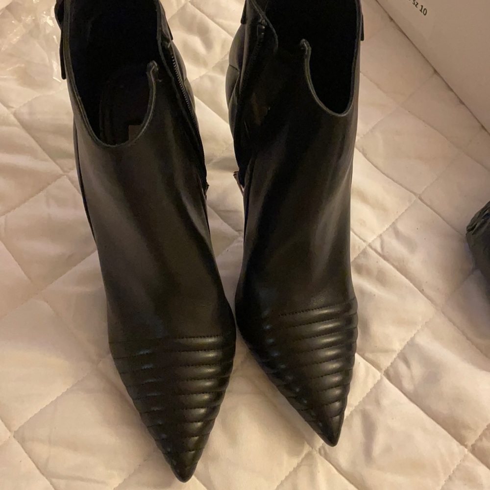 Burberry trench group Alexandra Ankle high heel boot